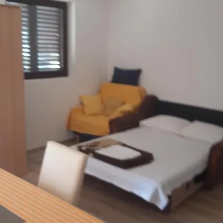 Info Tourist شقة بوريتش